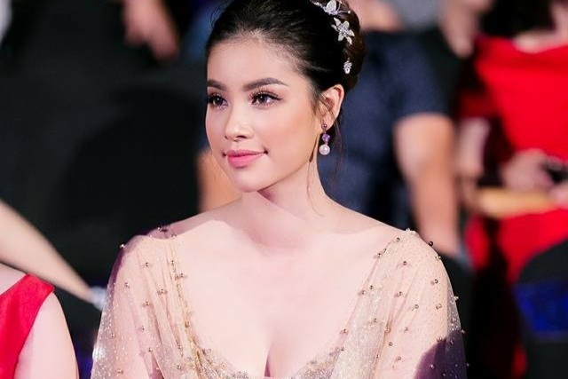 Top 3 Hoa hau Hoan vu Viet Nam 2015 sau 5 nam dang quang hinh anh