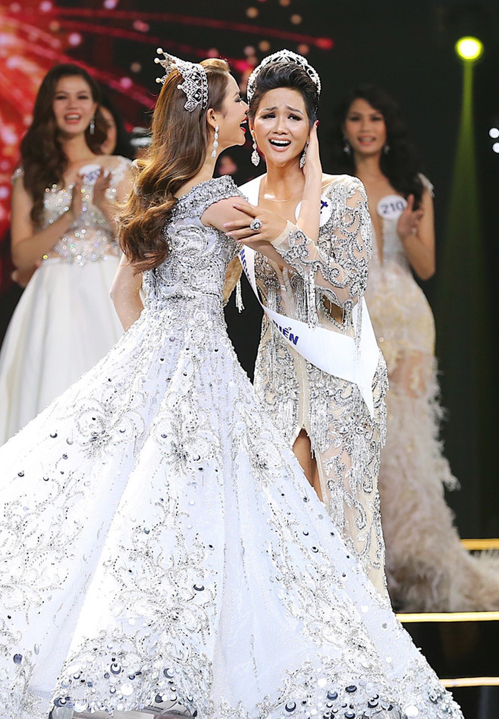 Hoa hau Hoan vu Viet Nam 2015 Pham Huong anh 5