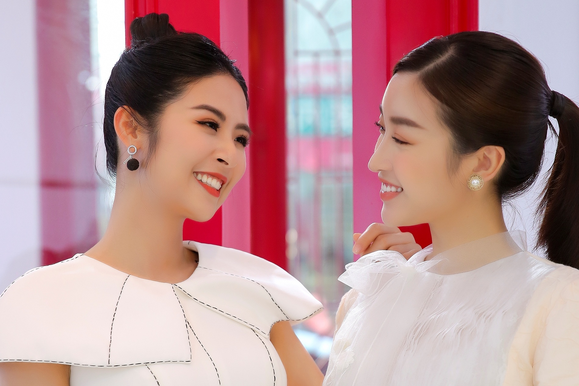 Ngoc Han, Do My Linh tung ton thuong vi tin mua giai tien ty hinh anh