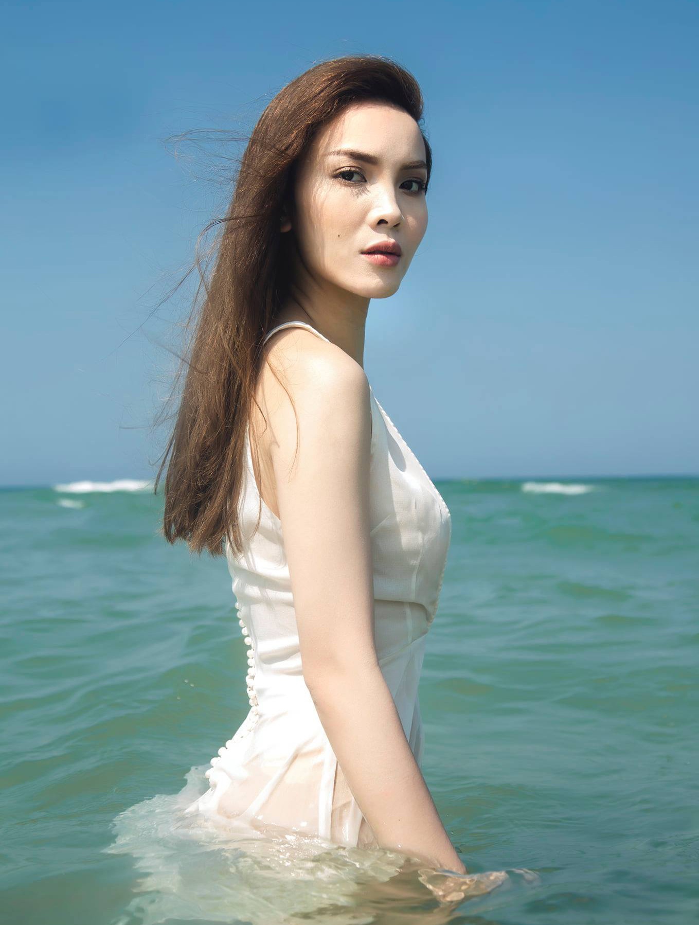 Yến Trang Thu Thủy mâu thuẫn ảnh 2 Yen Trang Thu Thuy mau thuan anh 2
