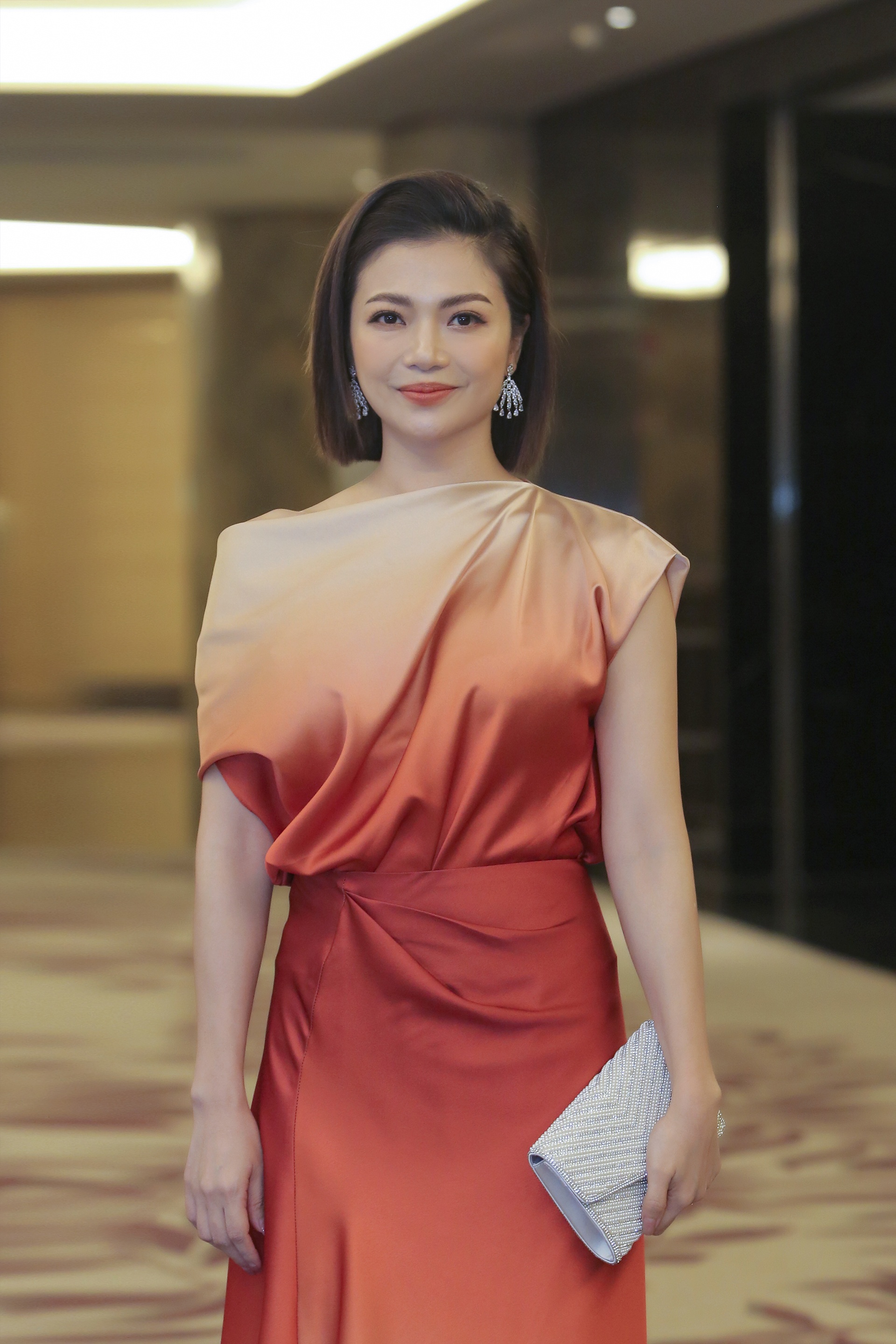 Manh Truong Huyen Lizzie Ho so ca sau anh 2