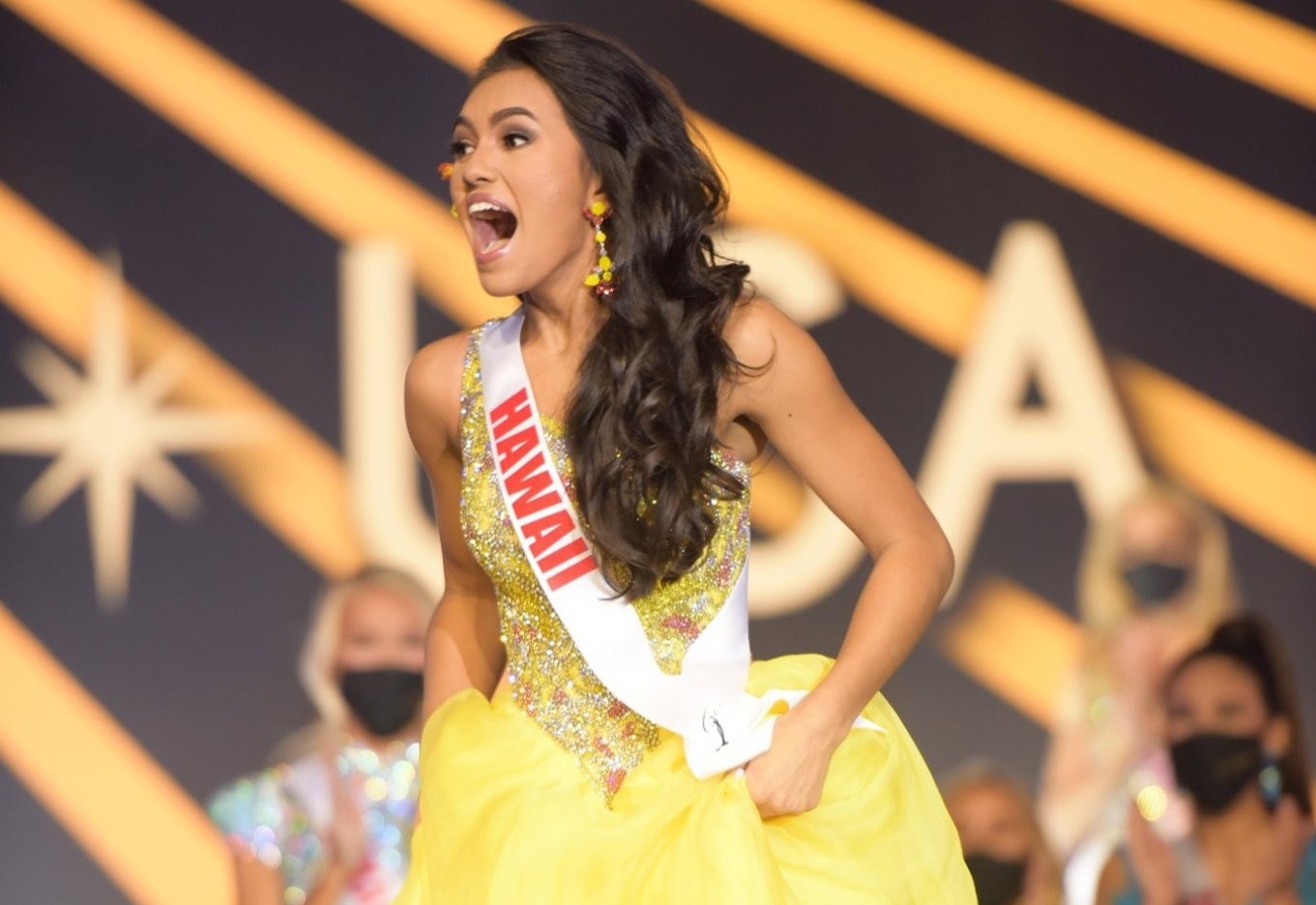 Miss Teen USA 2020 ngoi khoc khi dang quang hinh anh