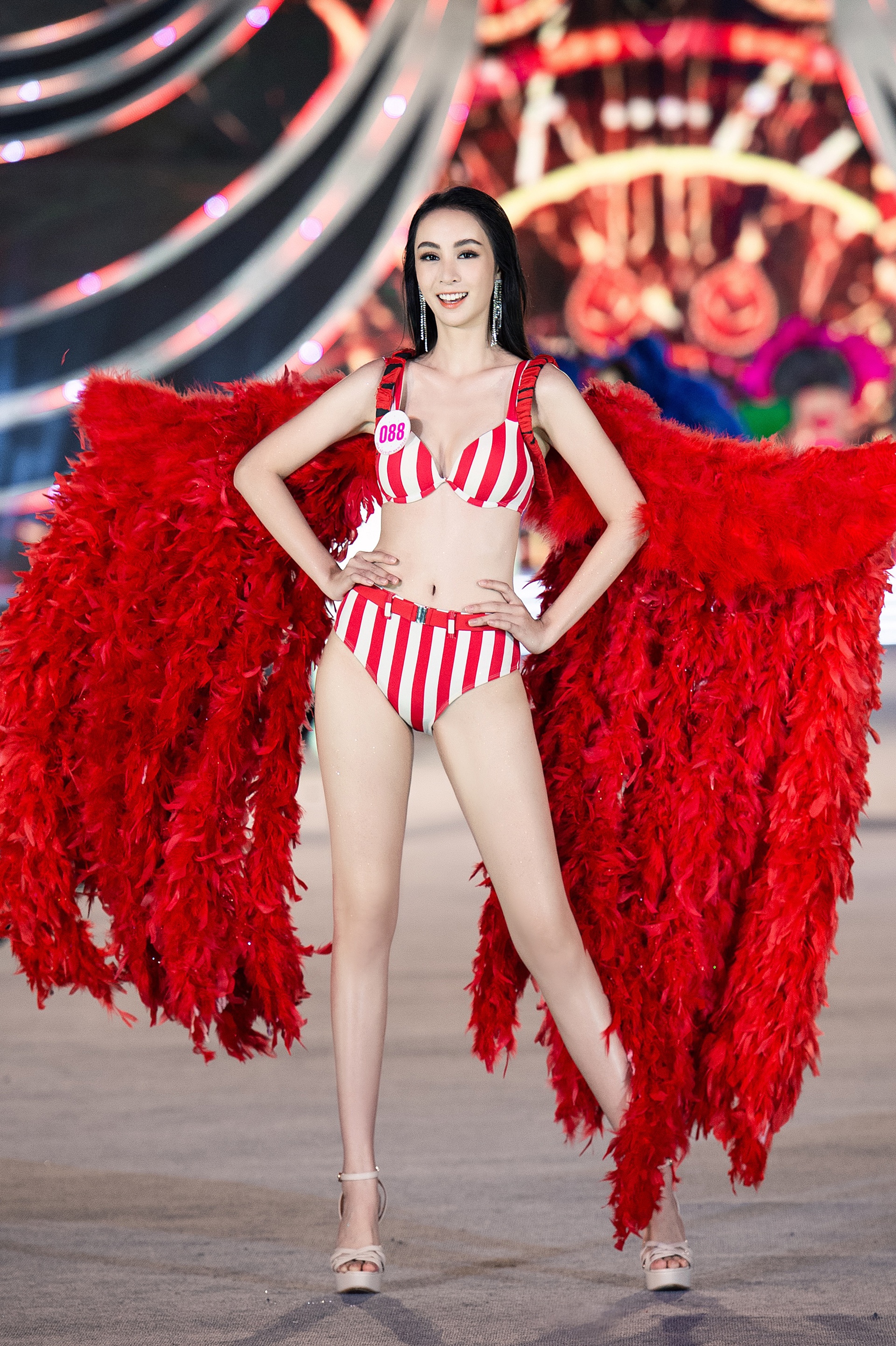 Hoa hau Viet Nam 2020 anh 11