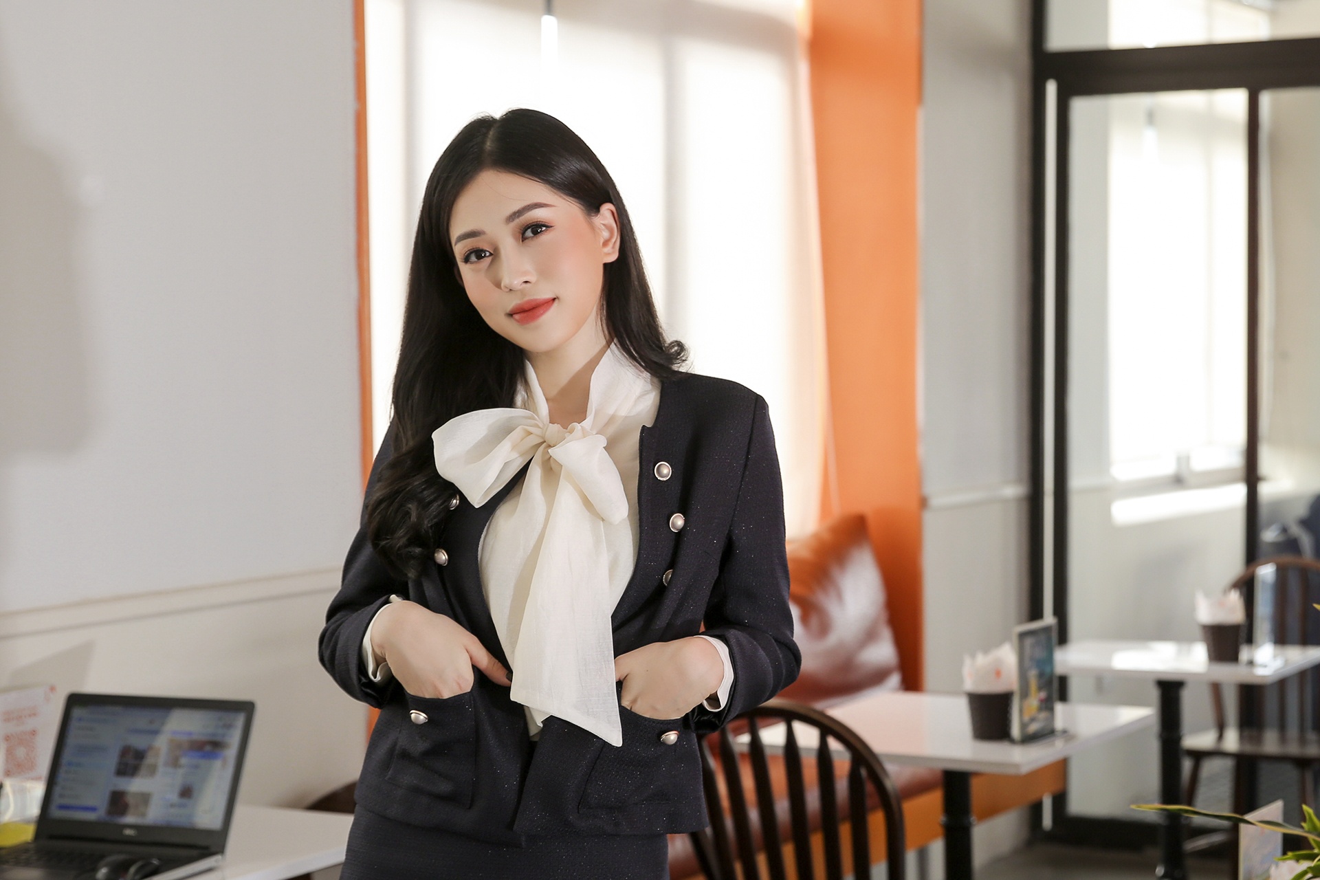 A hau Phuong Nga anh 4