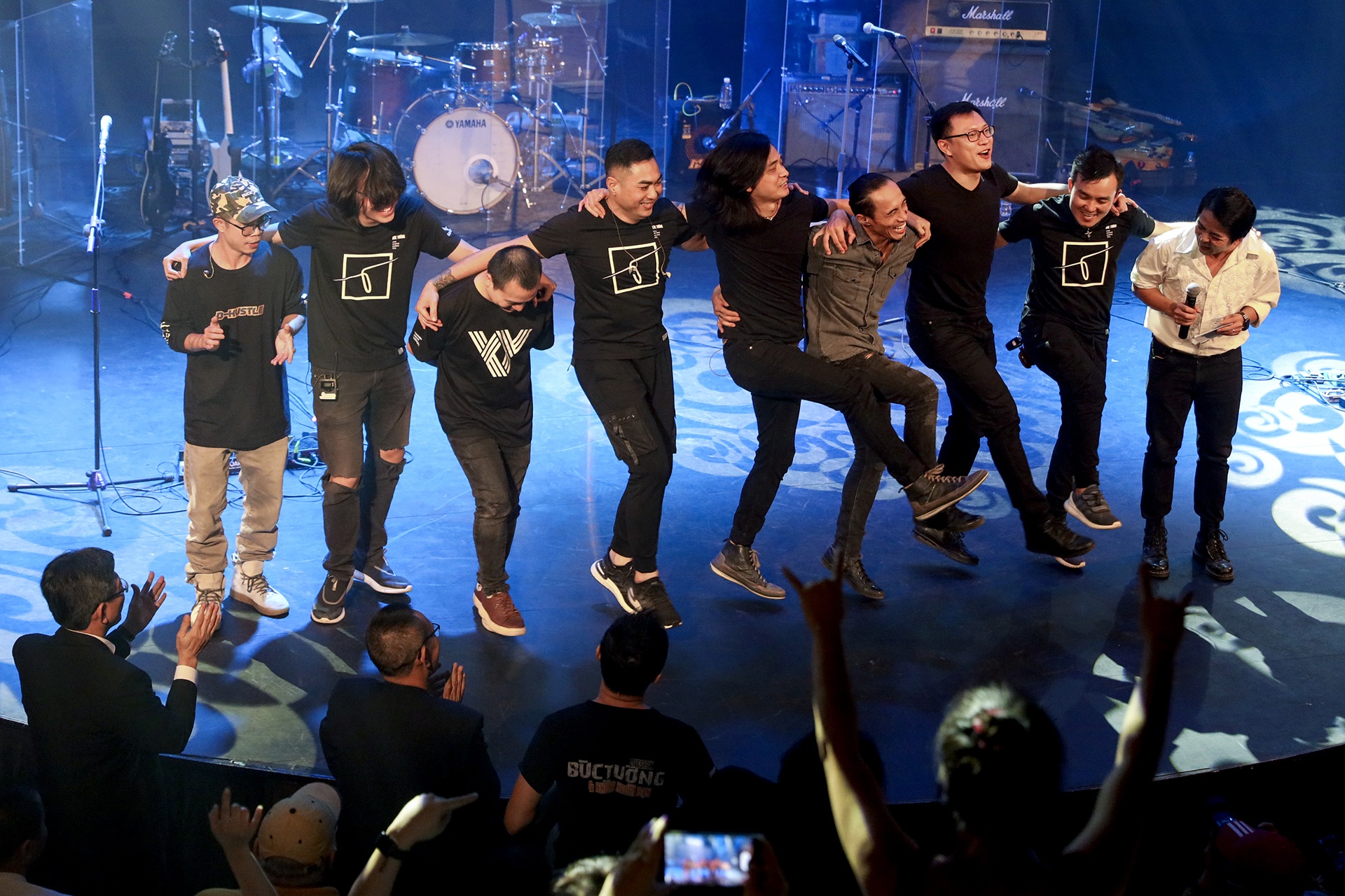 Buc Tuong Pham Anh Khoa anh 11