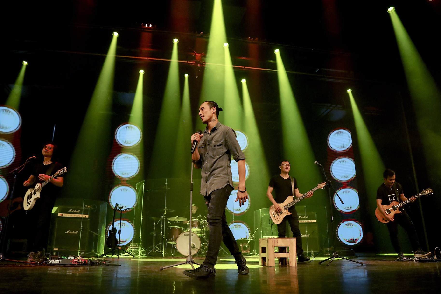 Buc Tuong Pham Anh Khoa anh 6