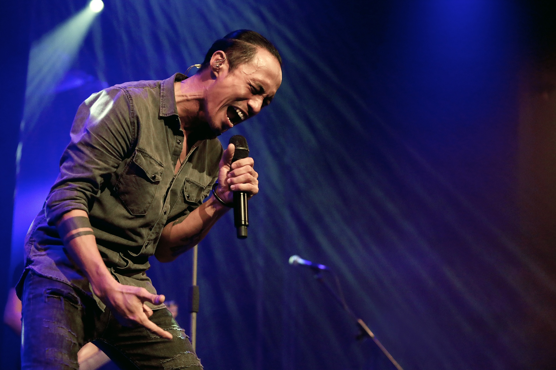 Buc Tuong Pham Anh Khoa anh 7