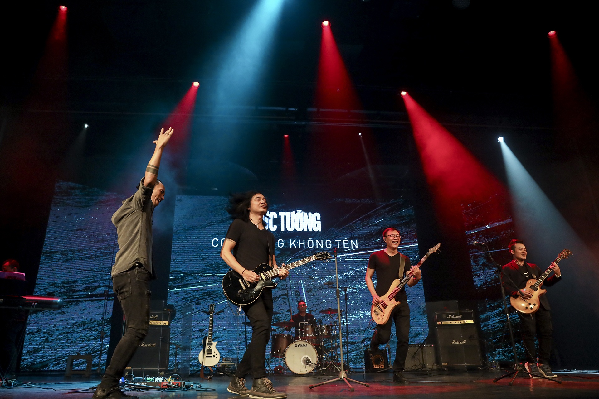 Buc Tuong Pham Anh Khoa anh 8