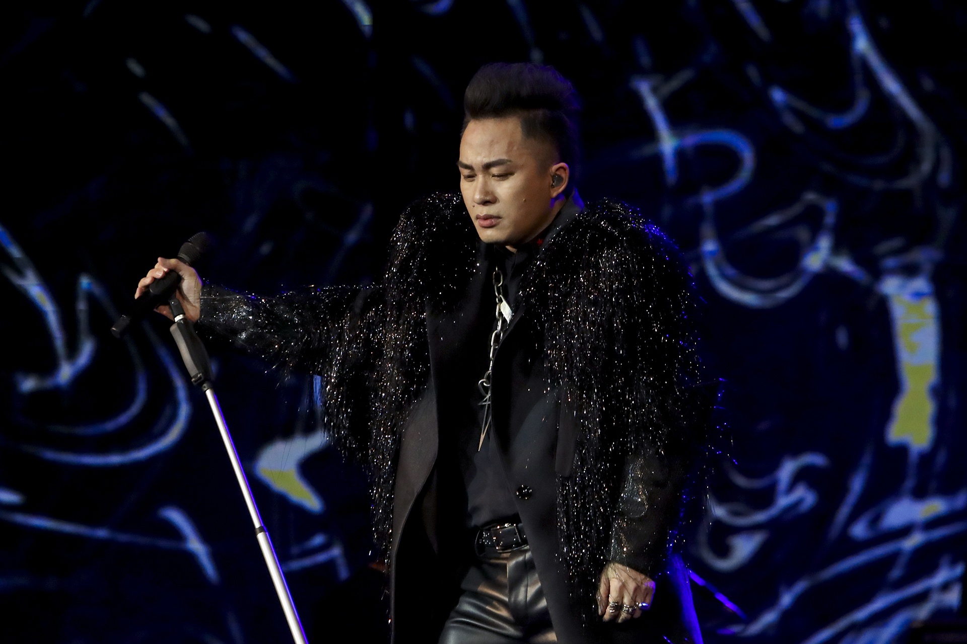 Human cua Tung Duong anh 2