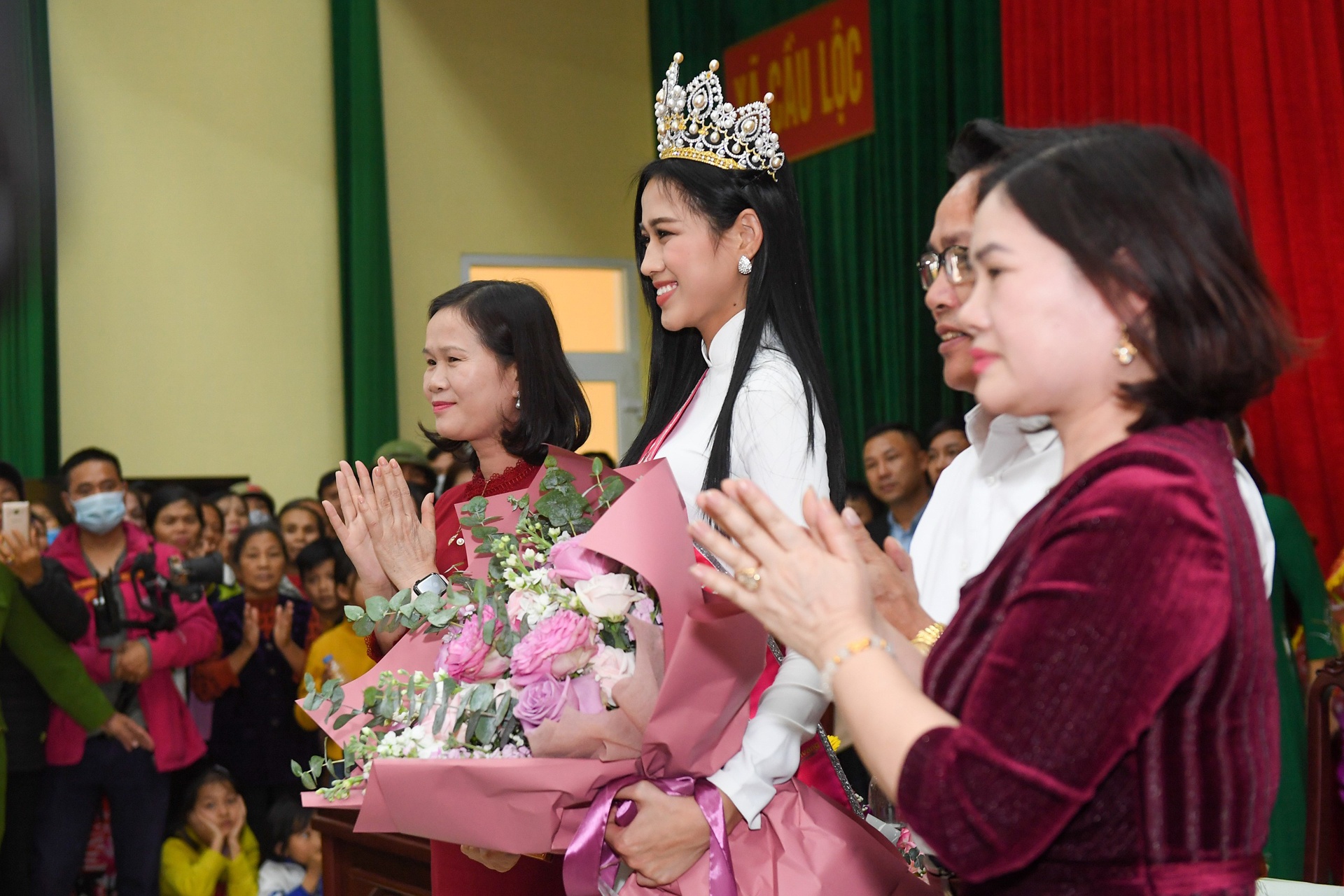 Hoa hau Do Thi Ha ve Thanh Hoa anh 8