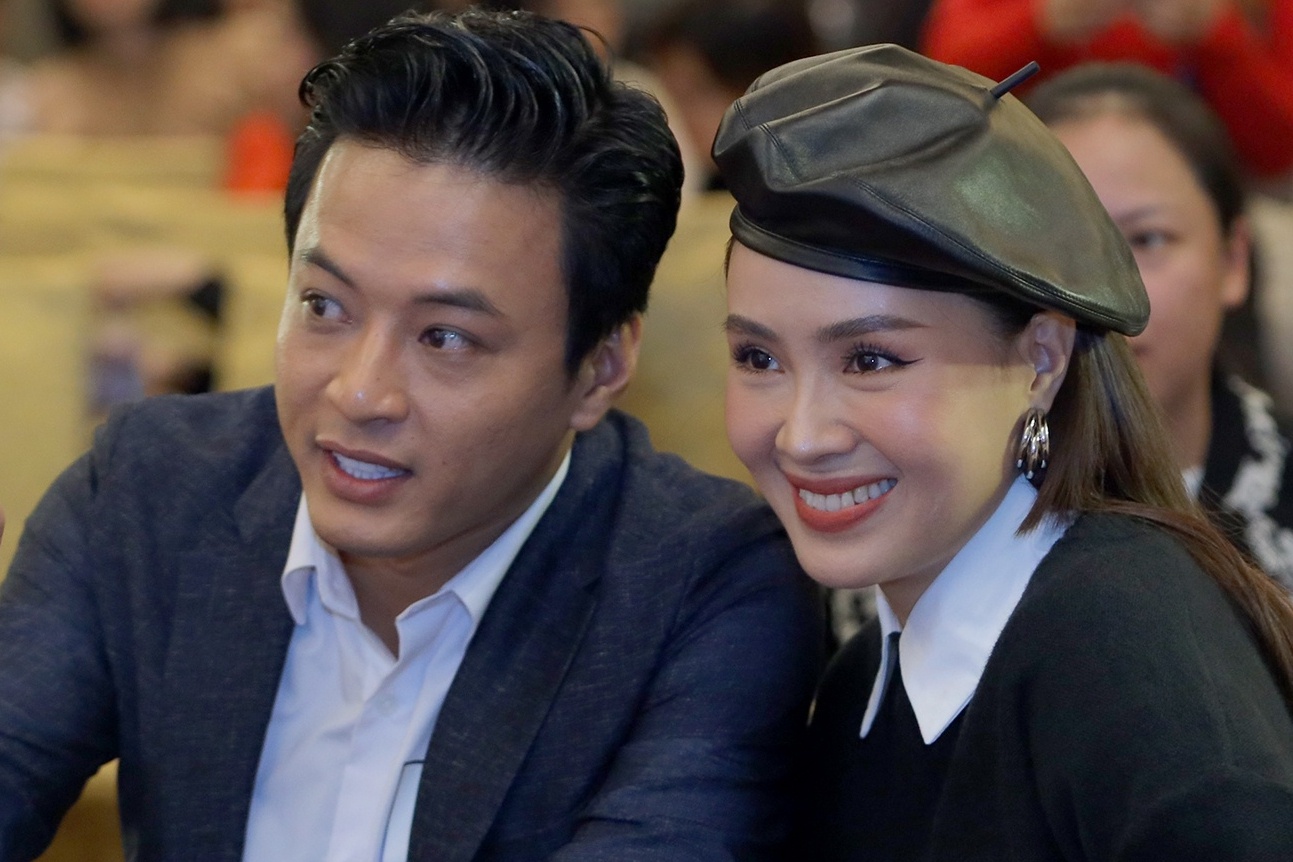 Hong Diem va Hong Dang lan thu 5 dong vai nguoi yeu hinh anh