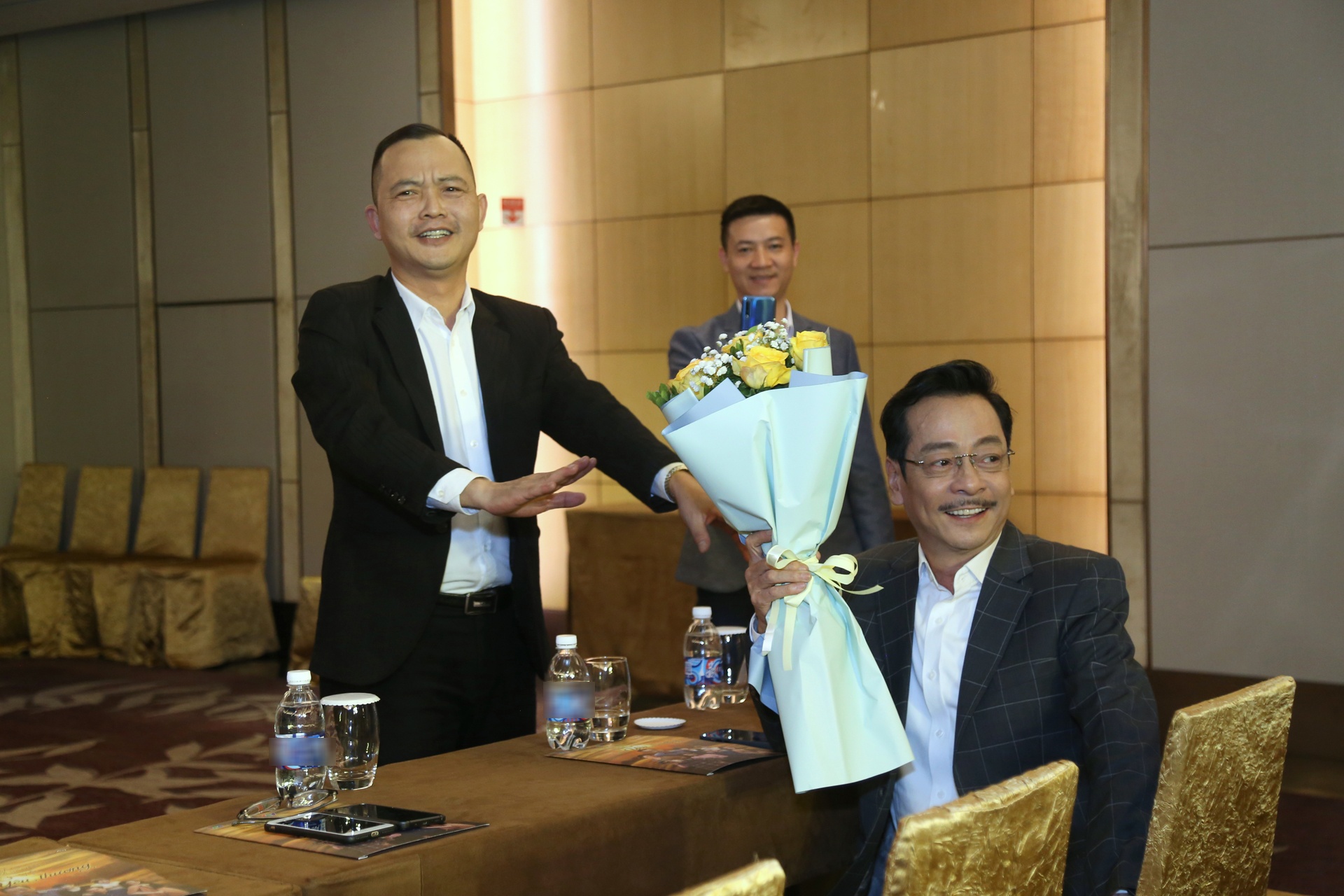 NSND Hoàng Dũng ảnh 1 NSND Hoang Dung anh 1