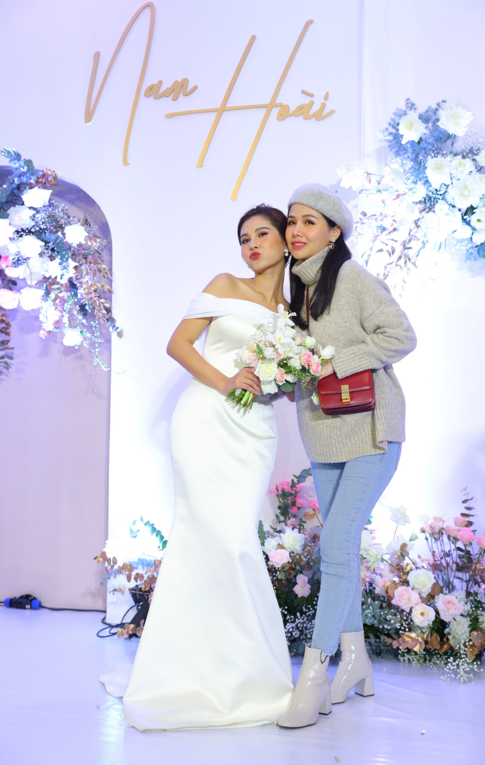 MC Thu Hoai cuoi anh 9