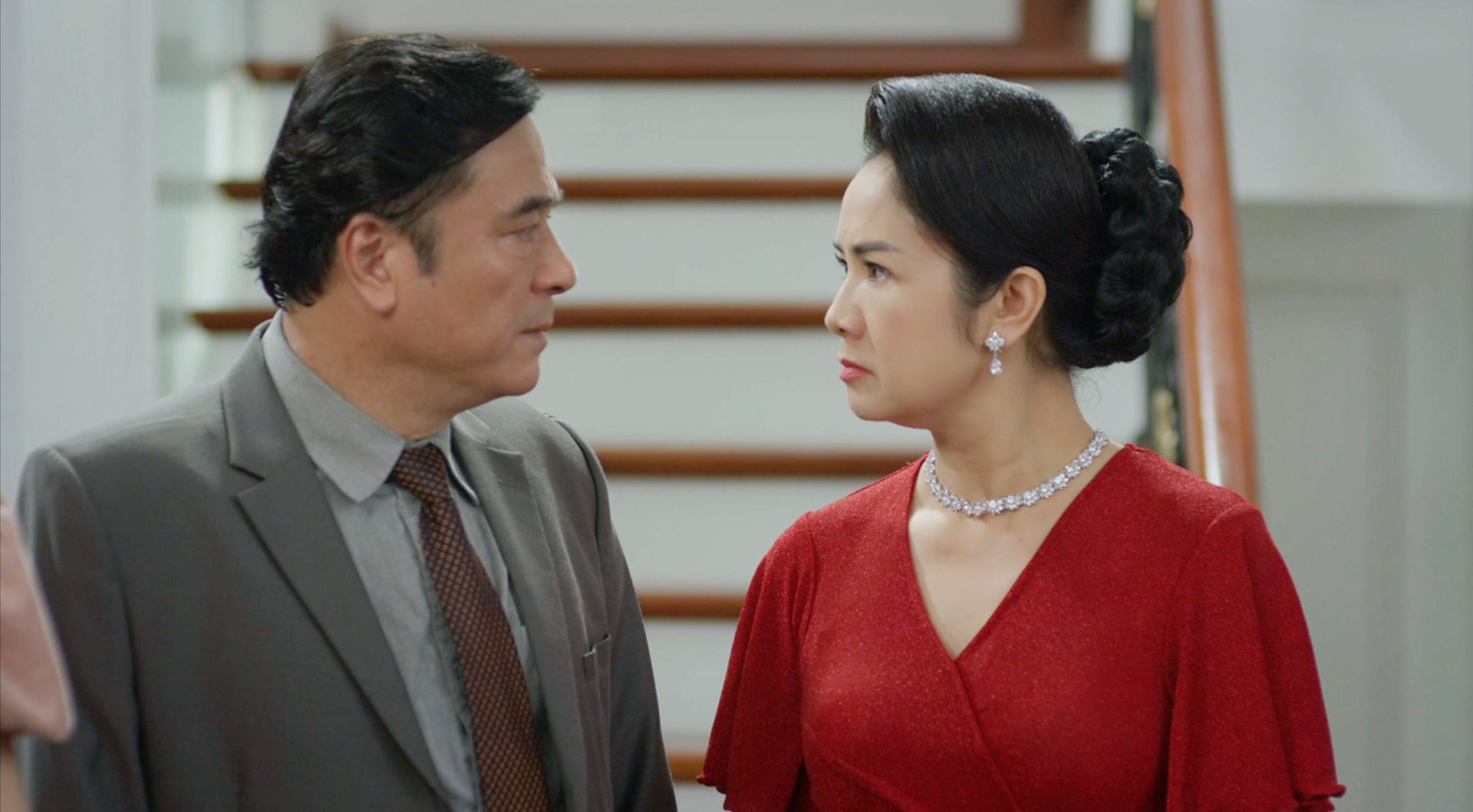 Thu Hà Lá ngọc cành vàng ảnh 1 Thu Ha La ngoc canh vang anh 1