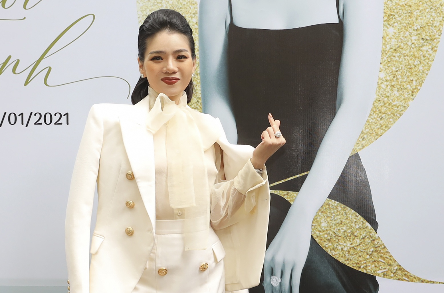 Le Quyen: 'Toi chon dan ong co tu cach va trach nhiem' hinh anh