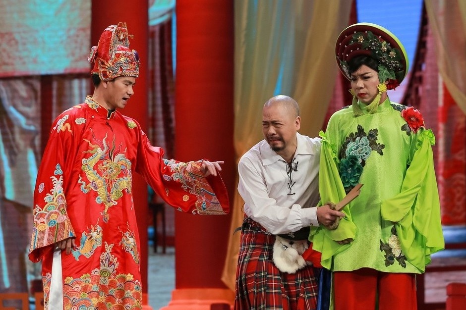 Trang phuc cua Tao Quan 2021 duoc chuan bi nhu the nao? hinh anh