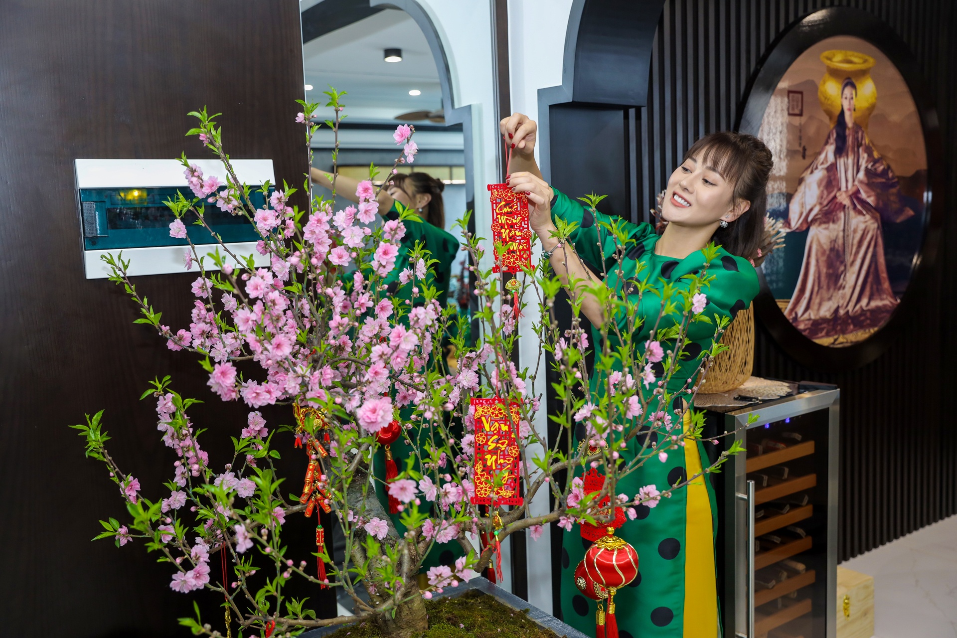 Phuong Oanh trang tri nha don Tet anh 1