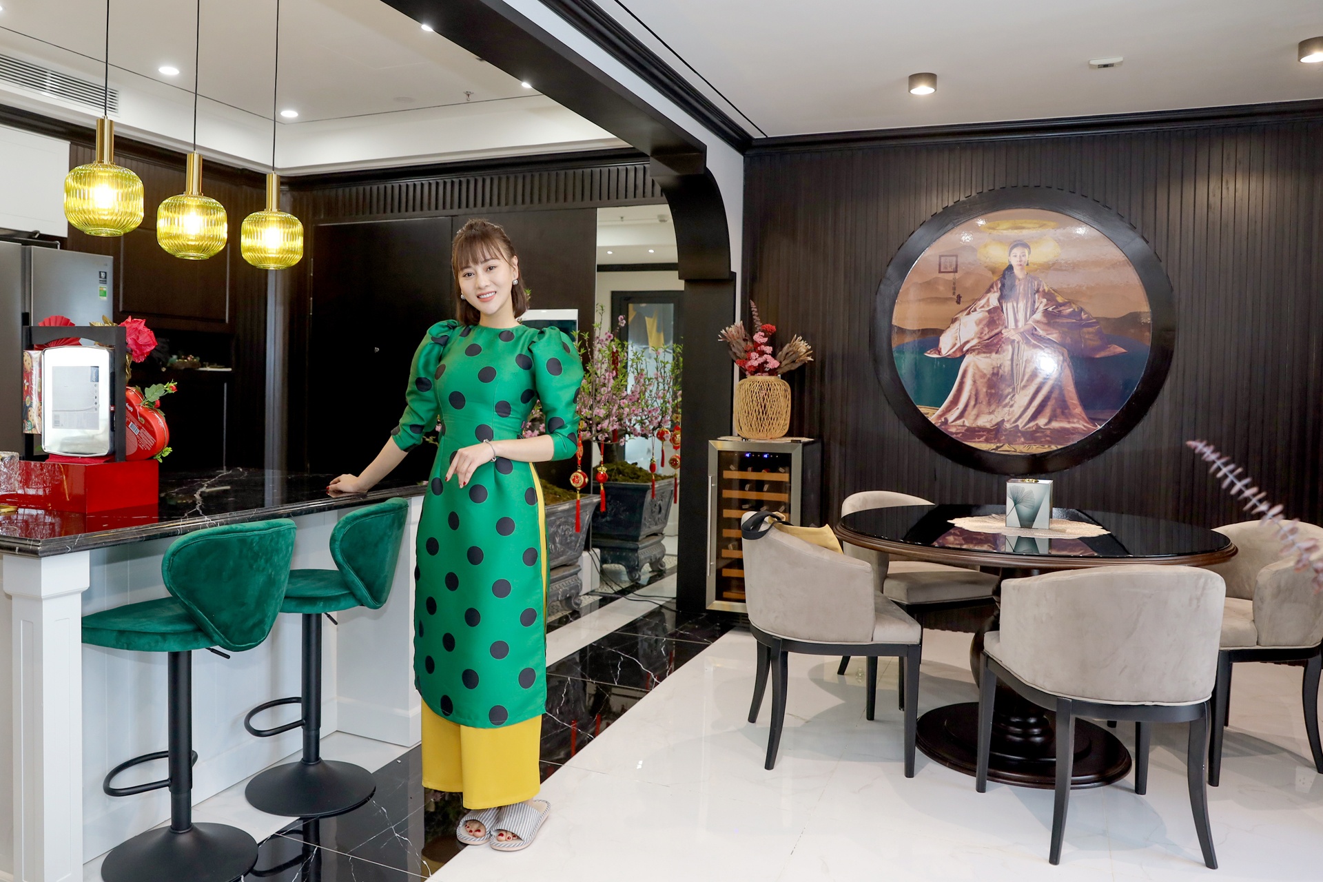 Phuong Oanh trang tri nha don Tet anh 7