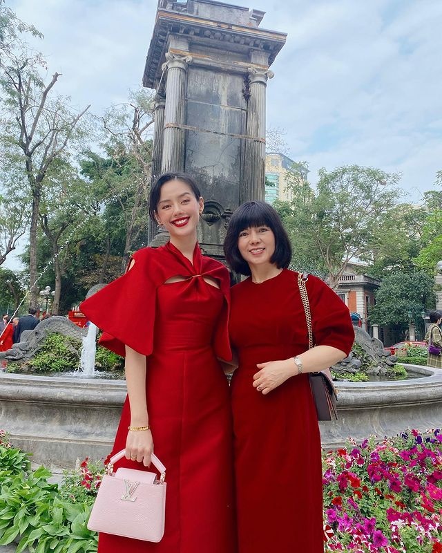 Sao Việt ngày đầu năm ảnh 9 Sao Viet ngay dau nam anh 9