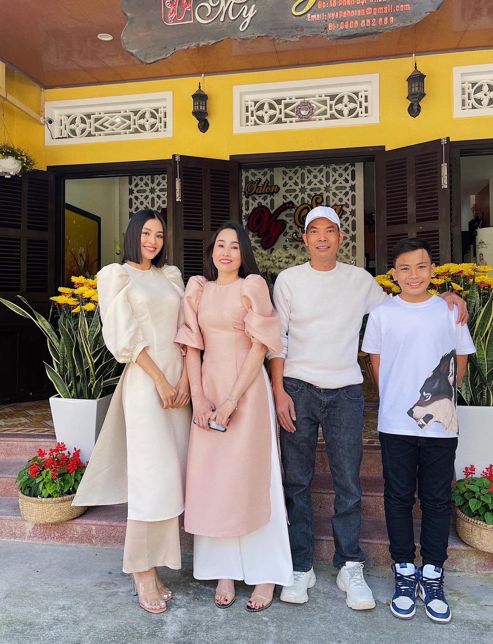 Sao Viet ngay dau nam anh 10