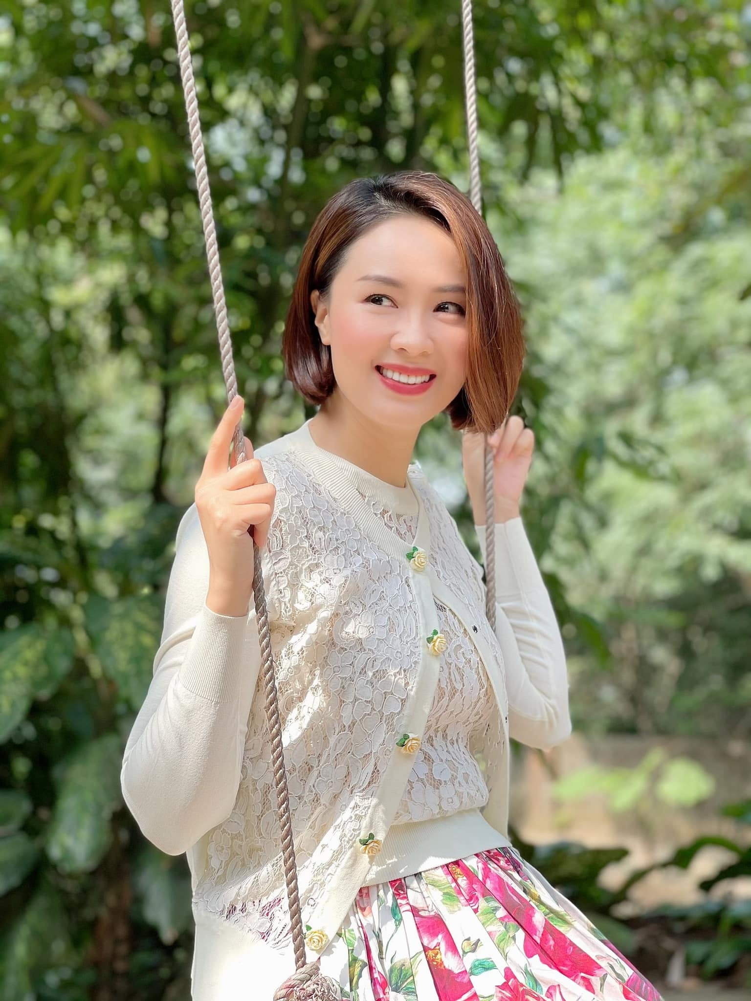 Diễn viên nữ phủ sóng phim truyền hình ảnh 9 Dien vien nu phu song phim truyen hinh anh 9