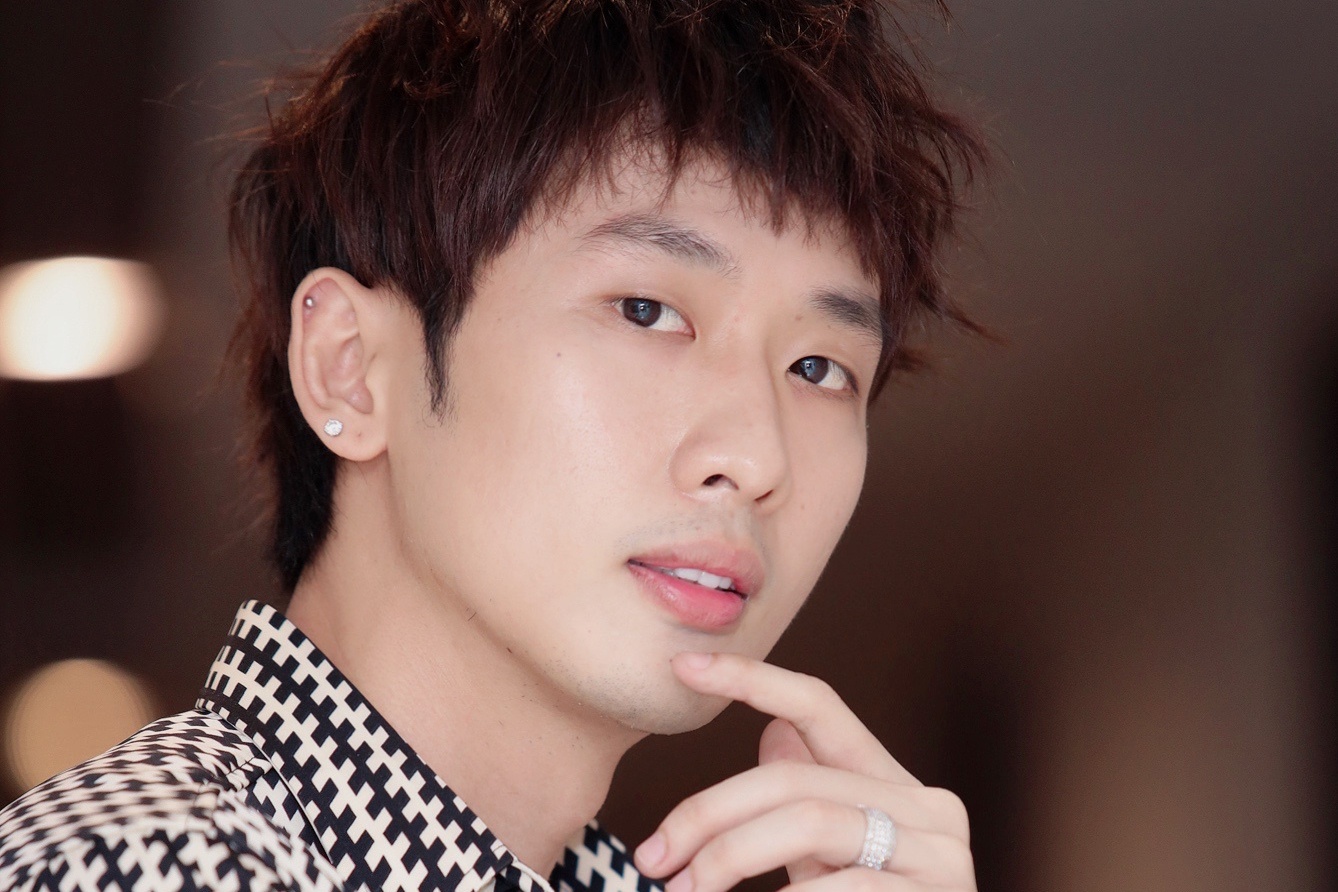 Tuan Tran: 'Ngoai hinh cua toi rat binh thuong' hinh anh