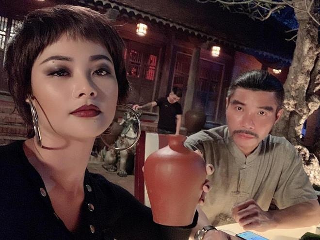 Huyen Thach Huong duong nguoc nang anh 4