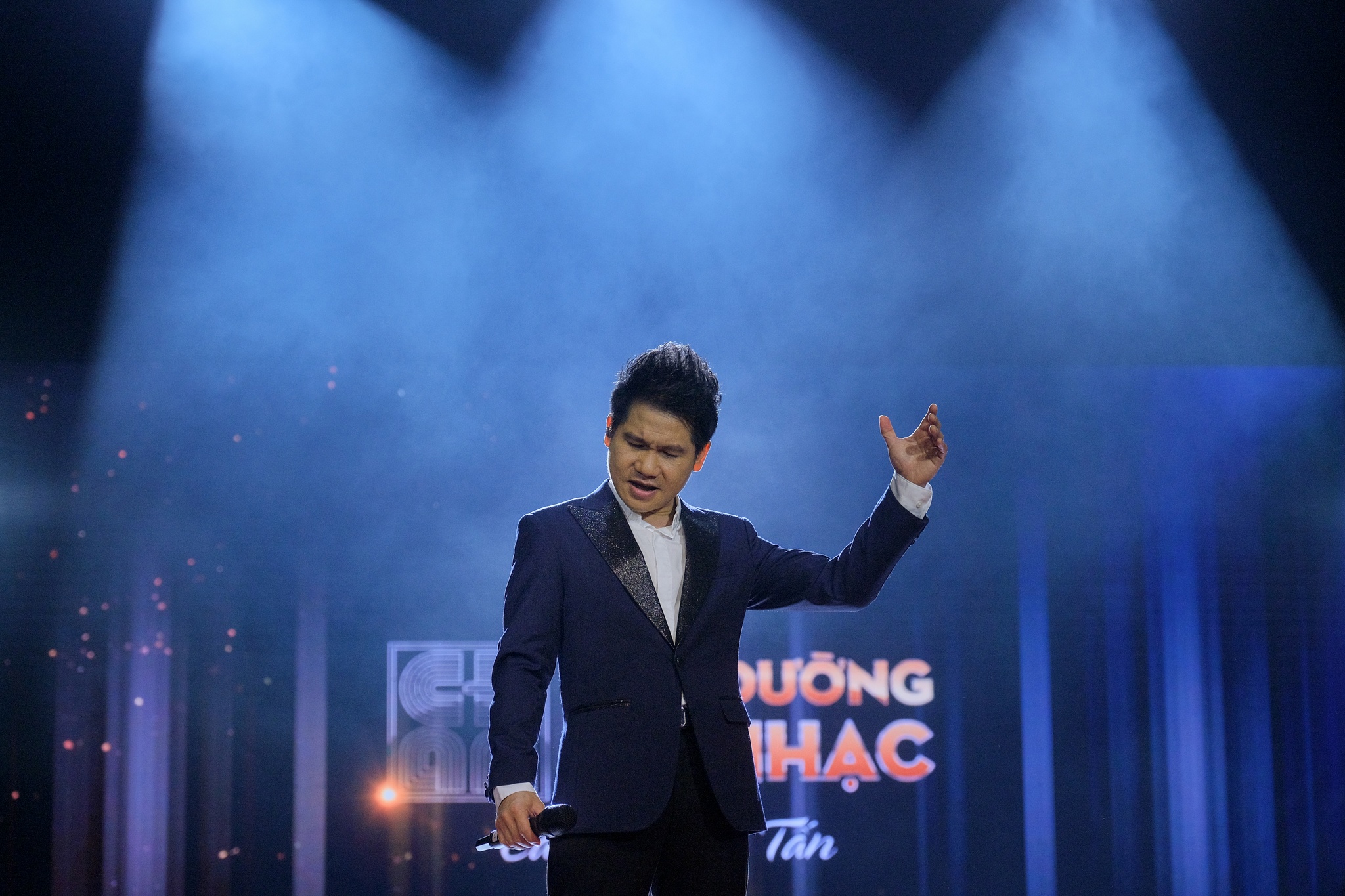 Trong Tan Con duong am nhac anh 3