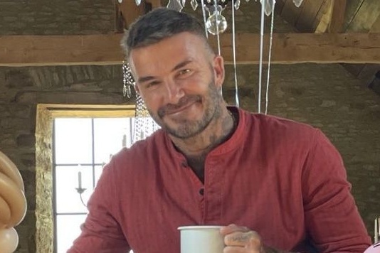 David Beckham don sinh nhat tuoi 46 ben vo con hinh anh