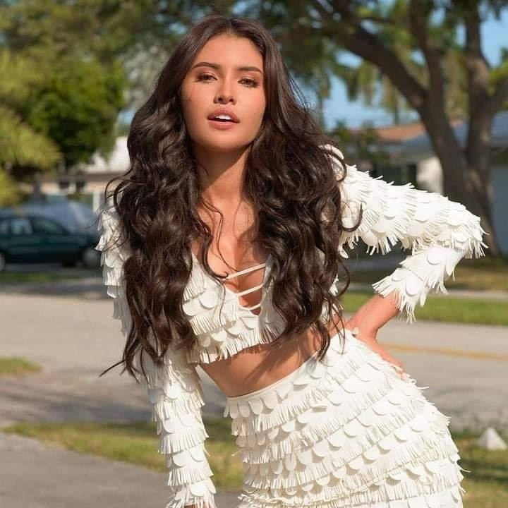 Khanh Van Miss Universe anh 2