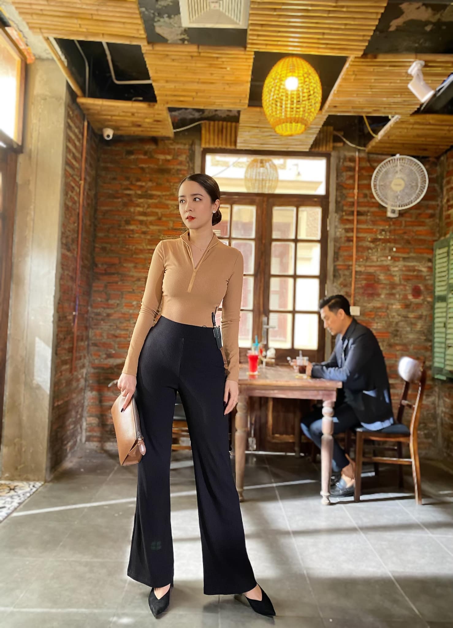 Thùy Dương mẹ Cami Hướng dương ngược nắng ảnh 6 Thuy Duong me Cami Huong duong nguoc nang anh 6