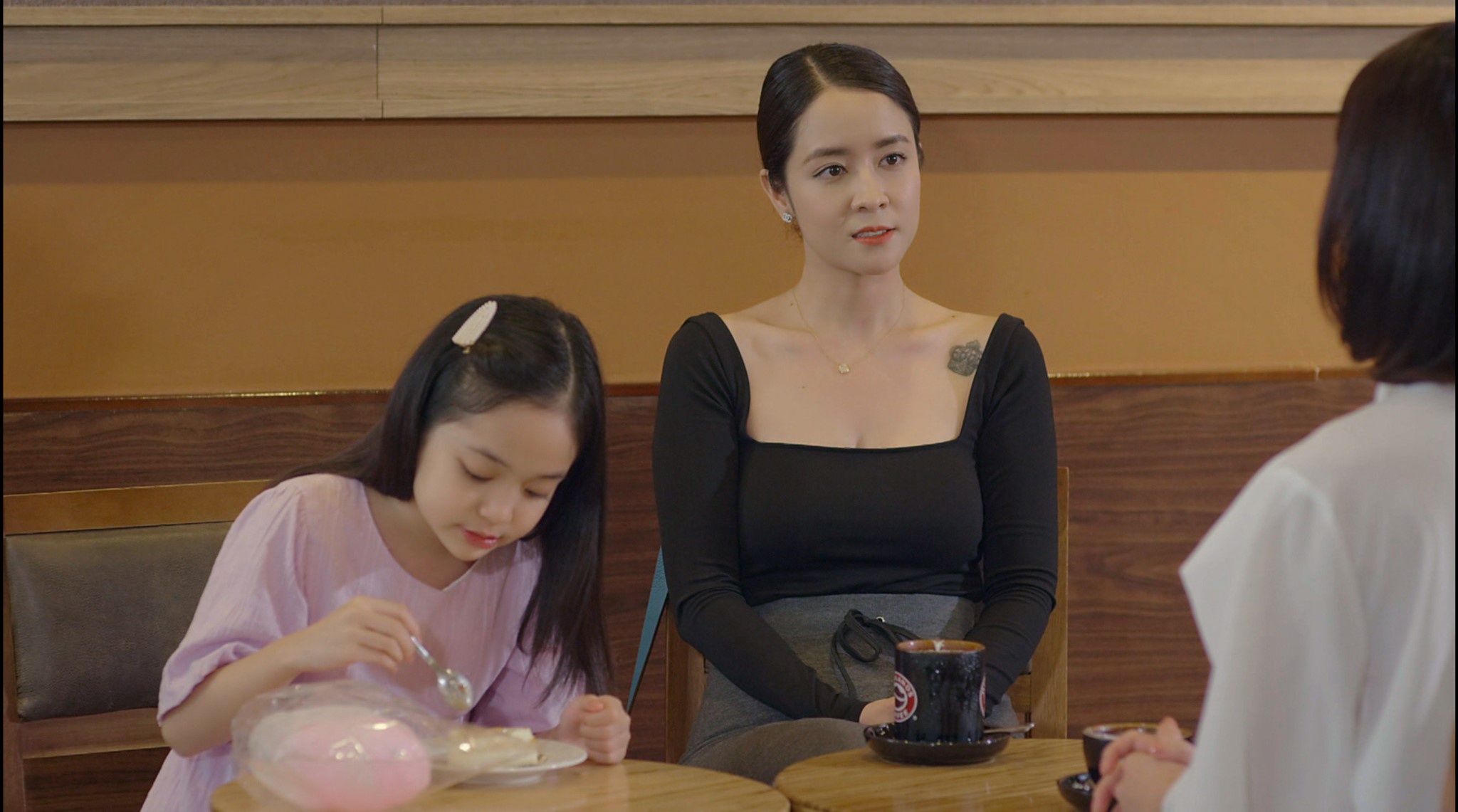 Vai phu duoc chu y anh 5