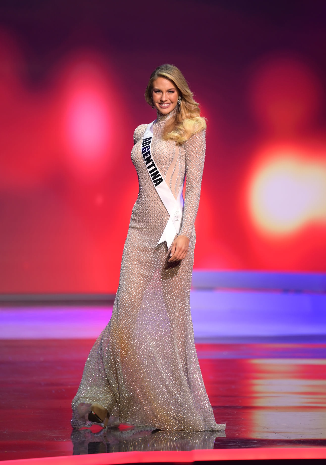 Khánh Vân bán kết Hoa hậu Hoàn vũ ảnh 7 Khanh Van ban ket Hoa hau Hoan vu anh 7