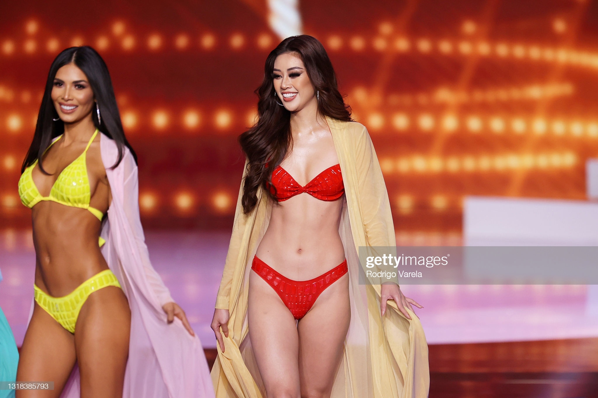 Khanh Van Miss Universe Hoa hau Hoan vu anh 2