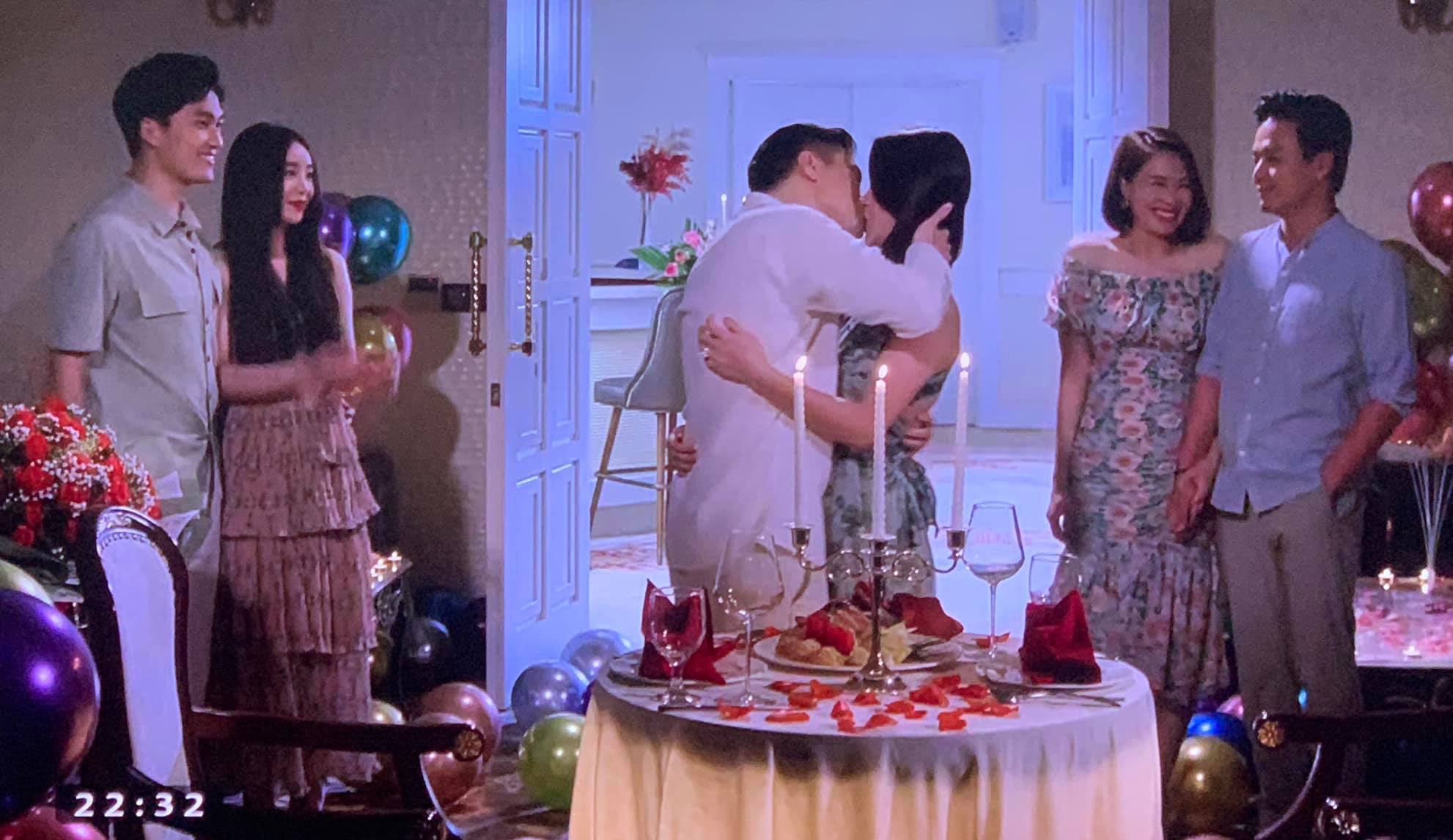 Huong duong nguoc nang tap cuoi anh 1