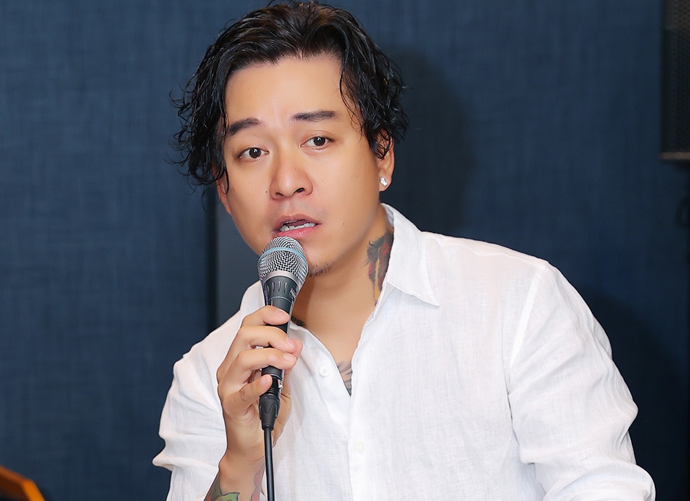 Xuan Bac, Tuan Hung va cac nghe si gop suc chong dich Covid-19 hinh anh