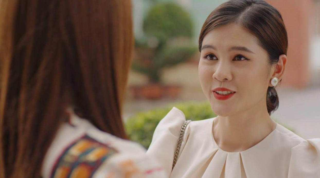 MC Thu Hoai Mua hoa tim lai anh 1