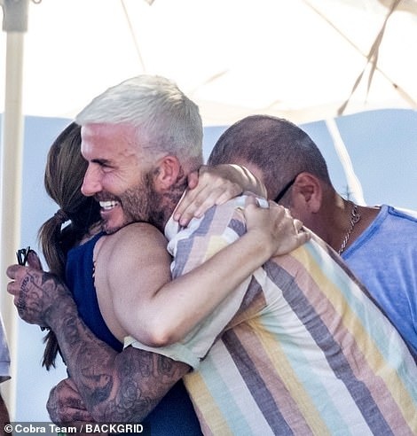 Gia dinh  David Beckham Italy anh 5