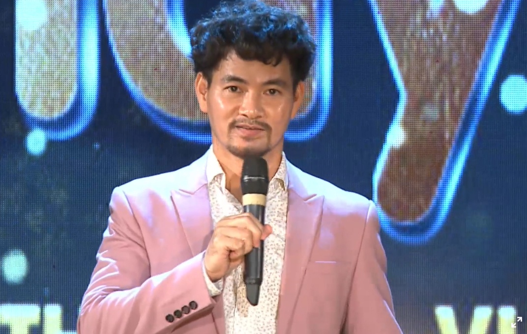 Xuan Bac dan chuong trinh o san khau khong khan gia hinh anh