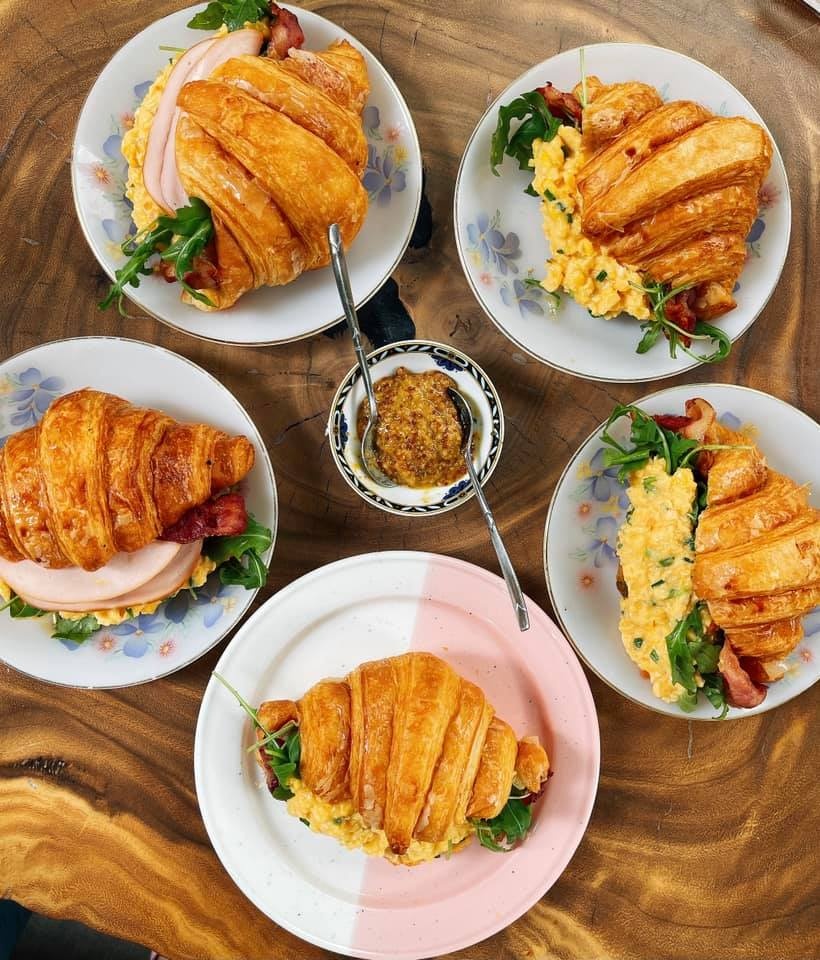 Sao Viet vao bep mua dich anh 8