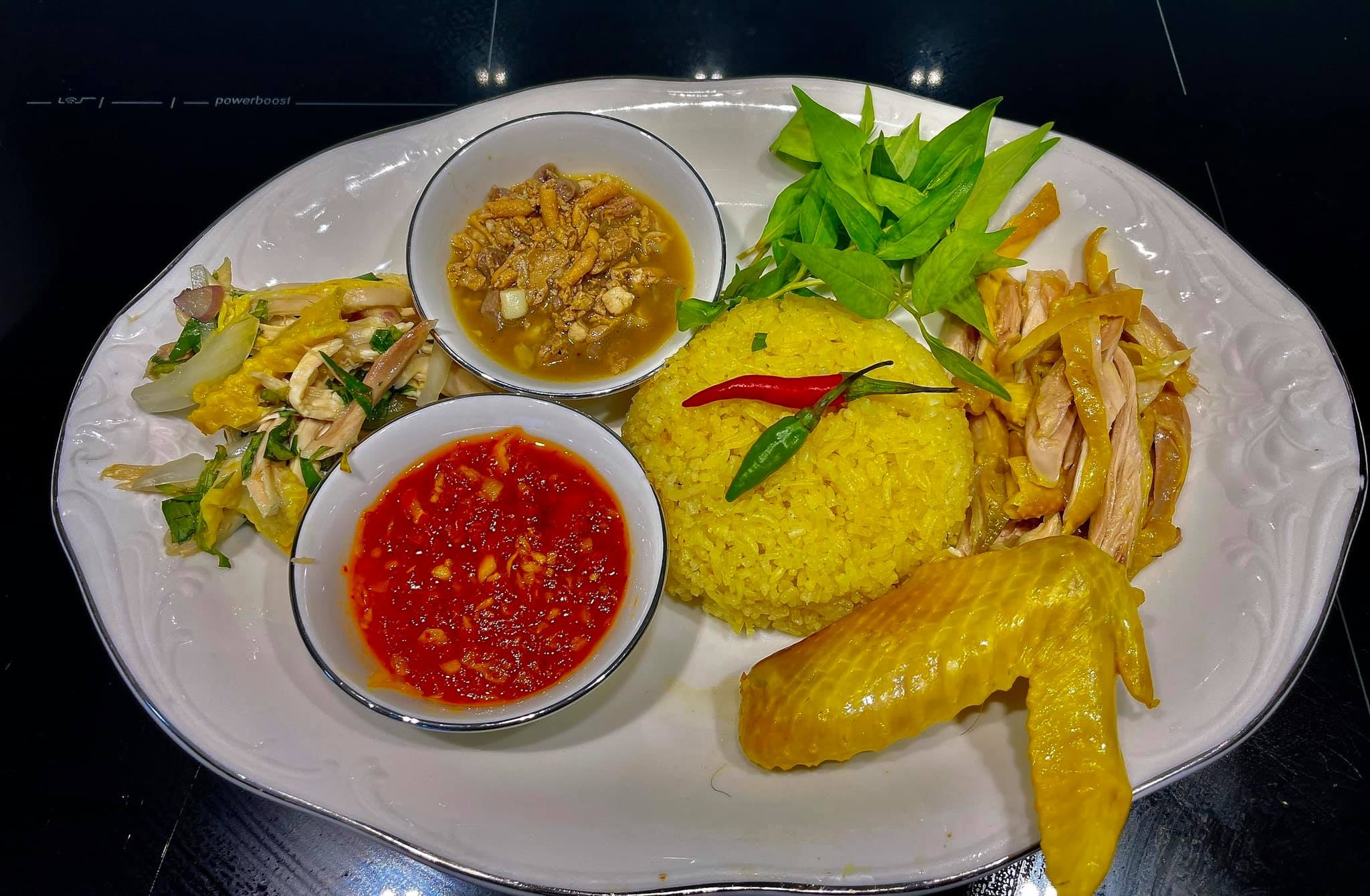 Sao Viet vao bep mua dich anh 14