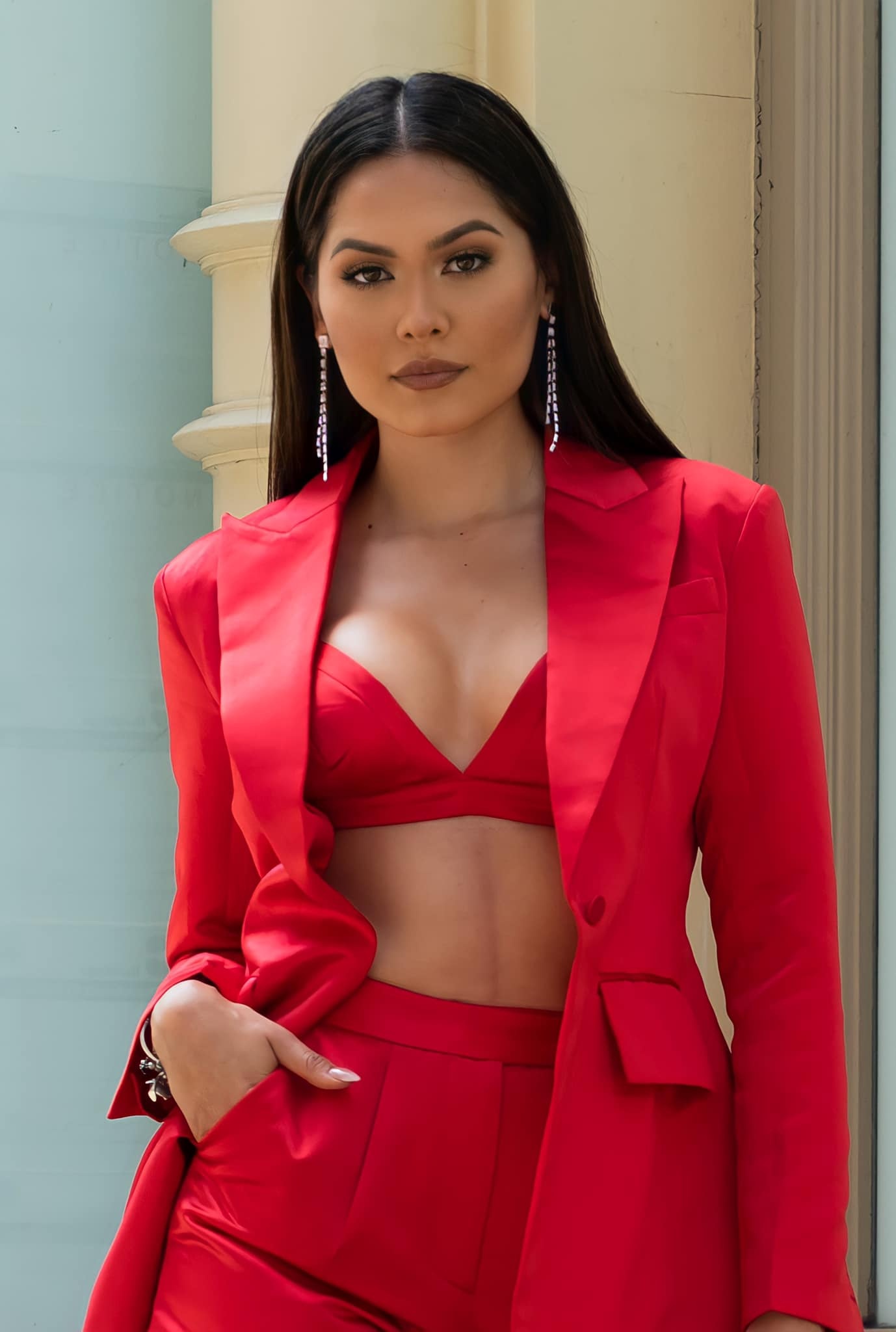 Hoa hau Hoan vu ve dep vuot thoi gian anh 2