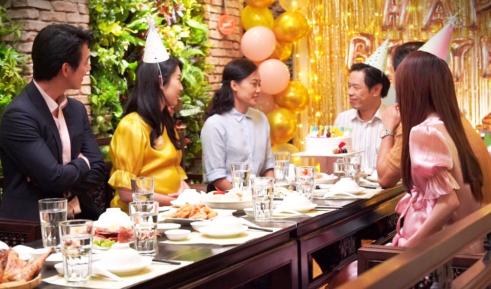 Cay tao no hoa tap cuoi Nha Phuong anh 2