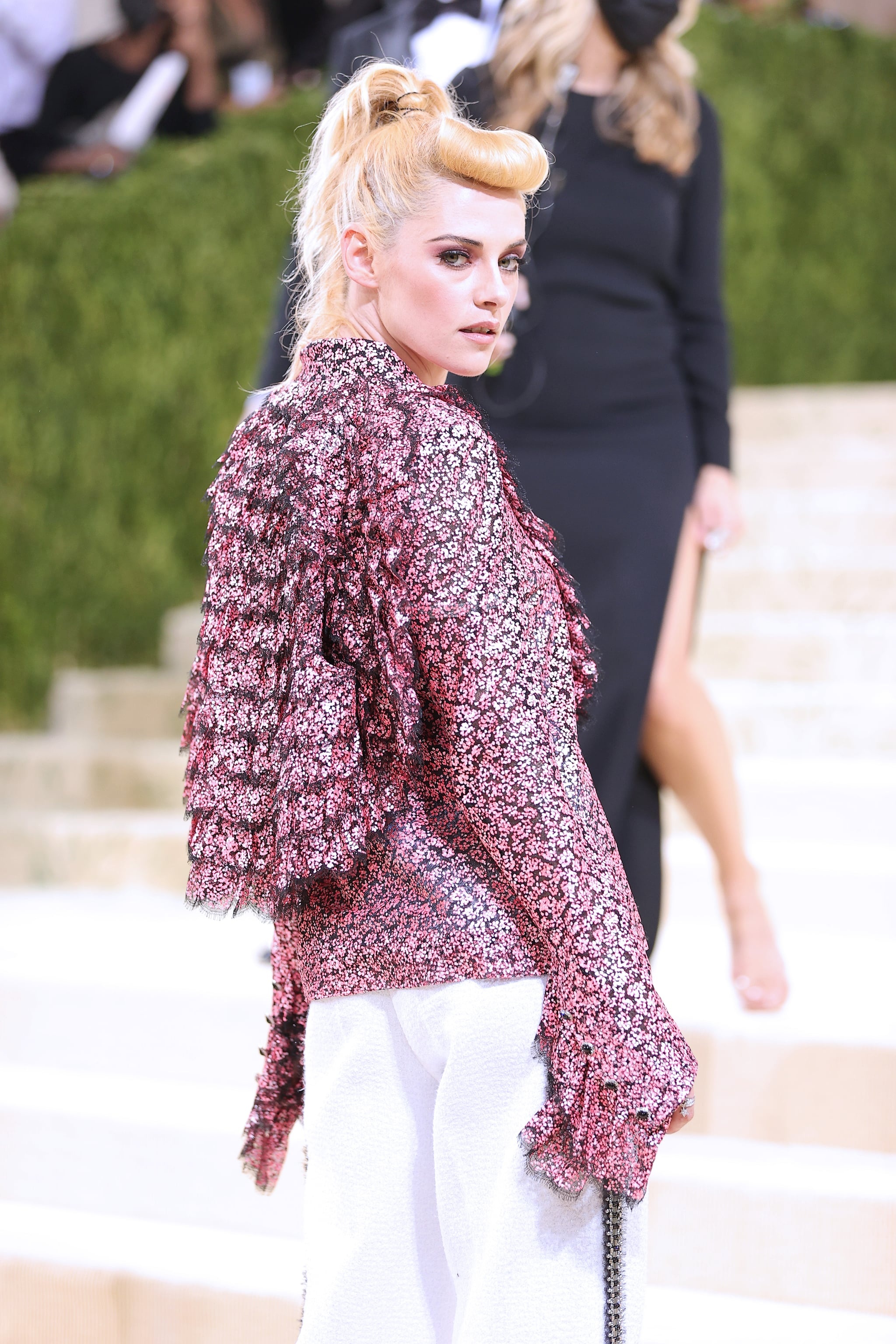 Met gala 2021 Rihanna ảnh 8 Met gala 2021 Rihanna anh 8