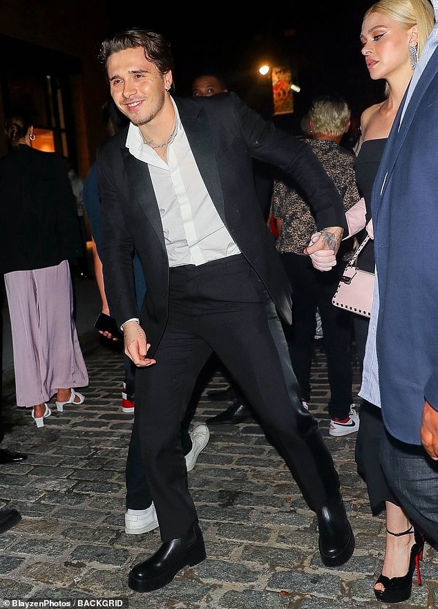 Kaia Gerber bạn trai diễn viên ảnh 7 Kaia Gerber ban trai dien vien anh 7