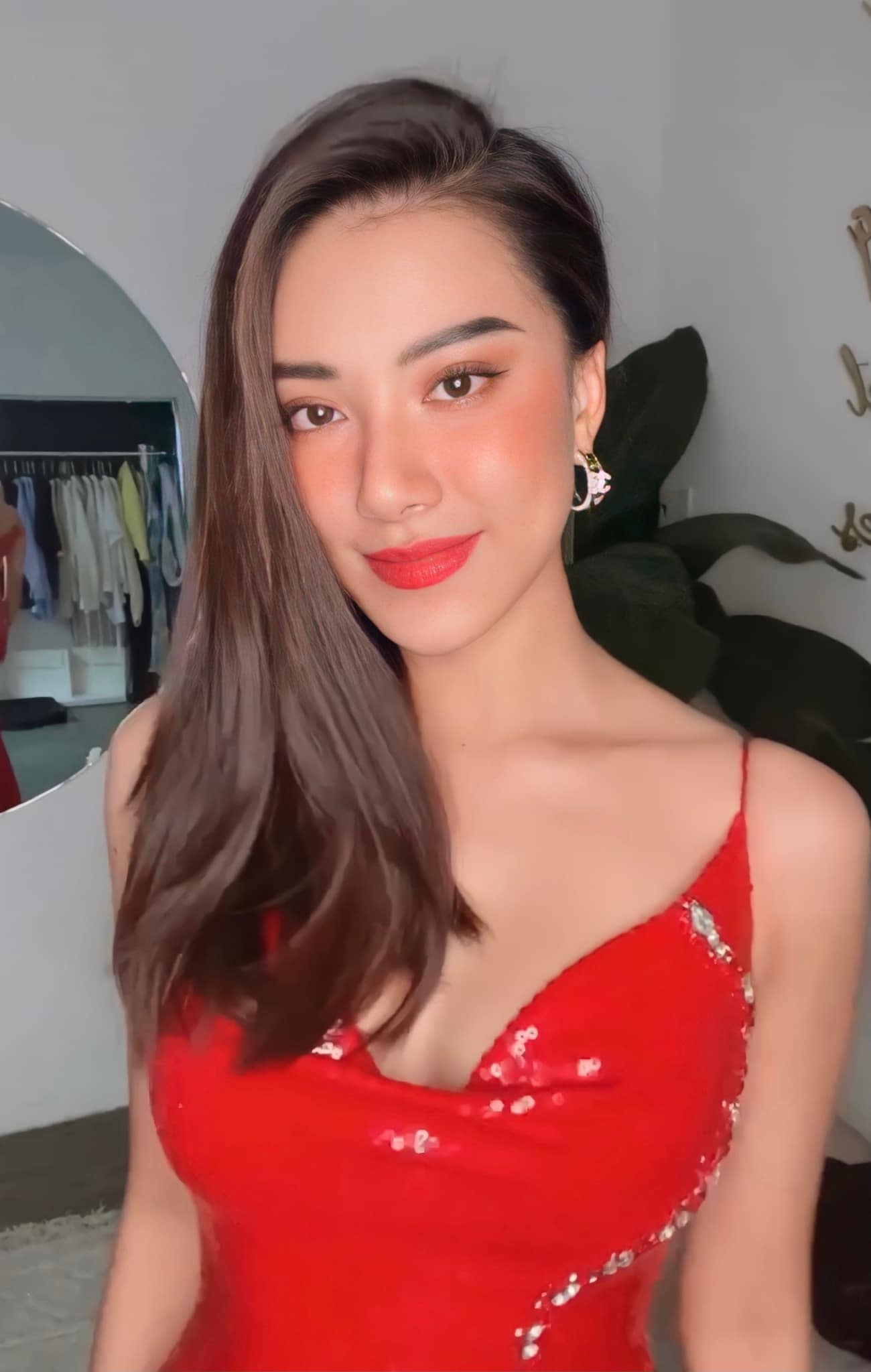 Nguoi dep Viet thi quoc te Kim Duyen Do Thi Ha anh 17