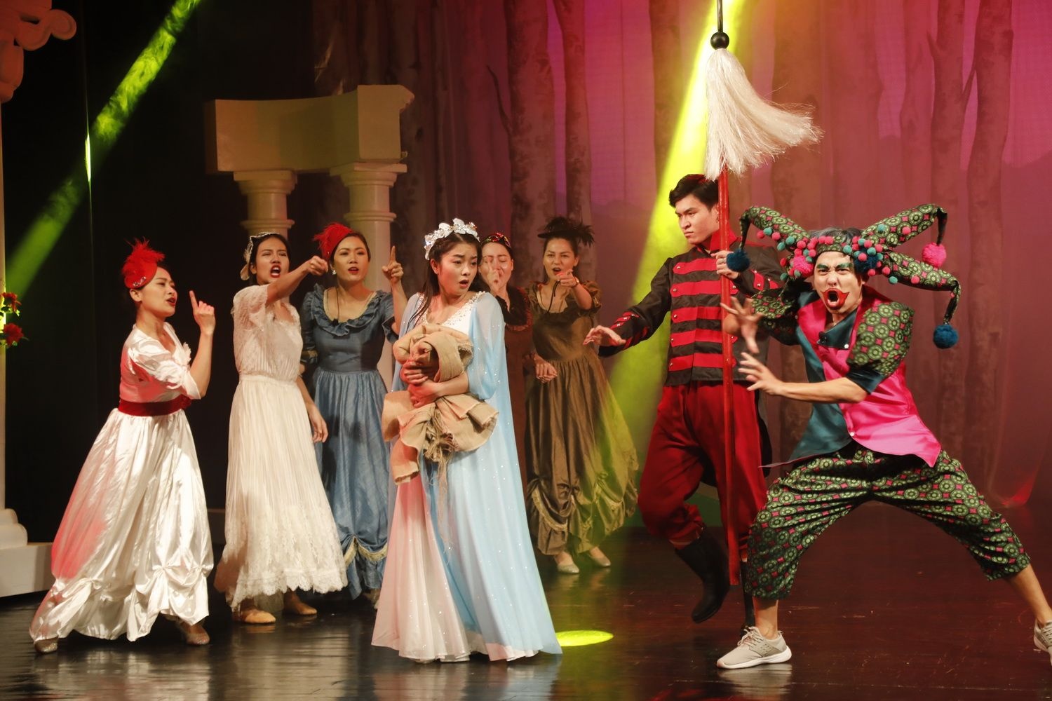 San khau dong bang mua dich anh 2