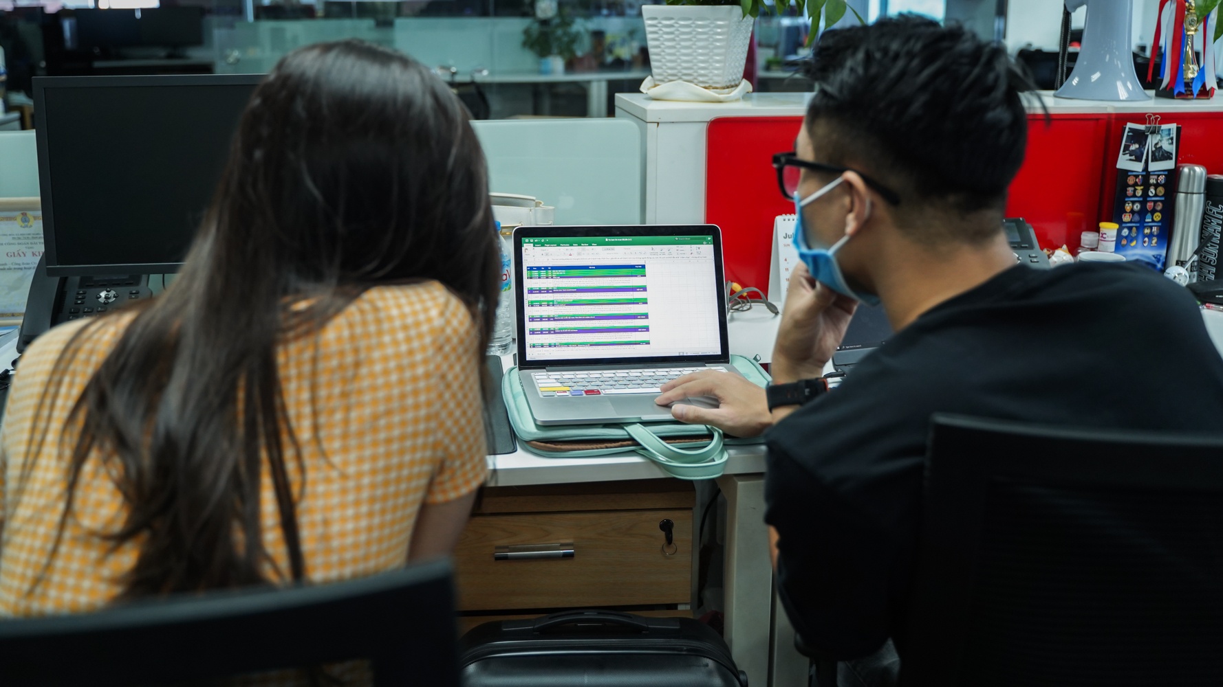 A hau Huyen My MC the thao anh 16