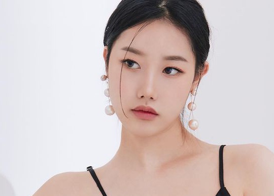 Dai dien Han Quoc tai Hoa hau The gioi 2021 hinh anh