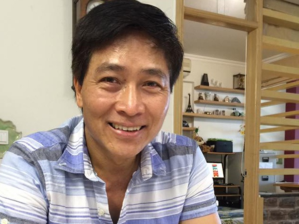 Nghe si Quoc Tuan nghi huu hinh anh